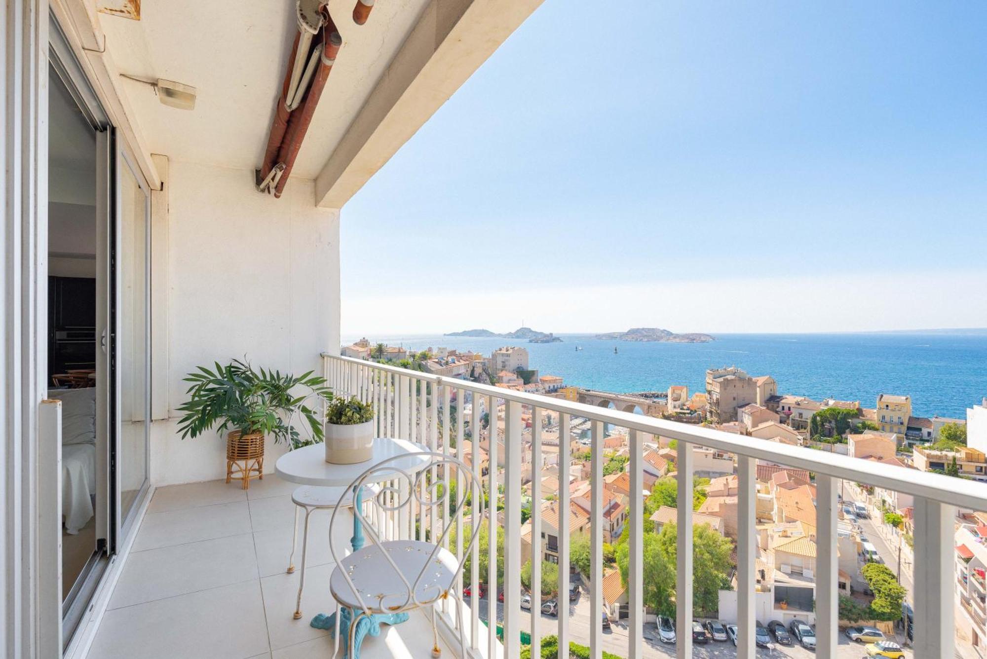 Serenity Escape Marseille - Sea View & Sunset Apartment Exterior photo